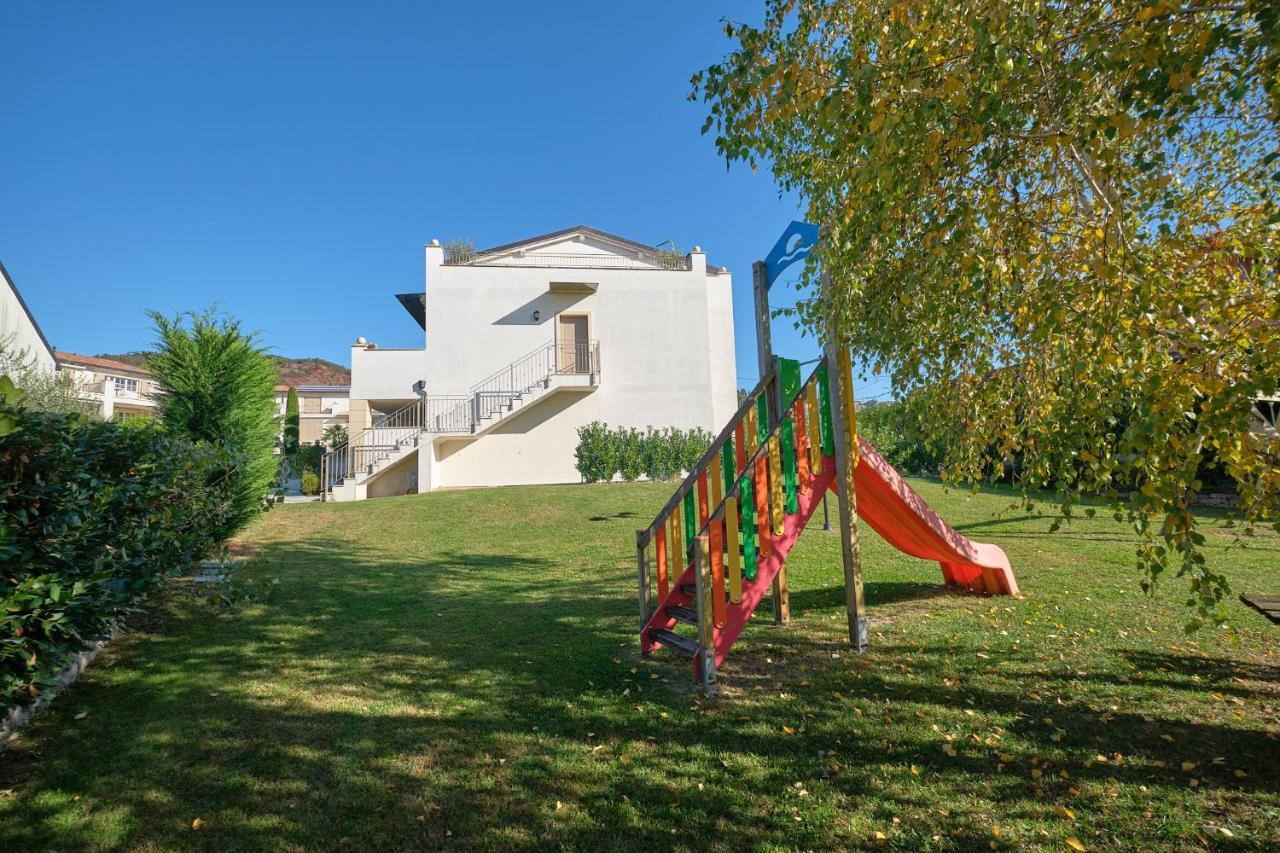 Apartmentsgarda - Corte Dei Molini Exterior photo